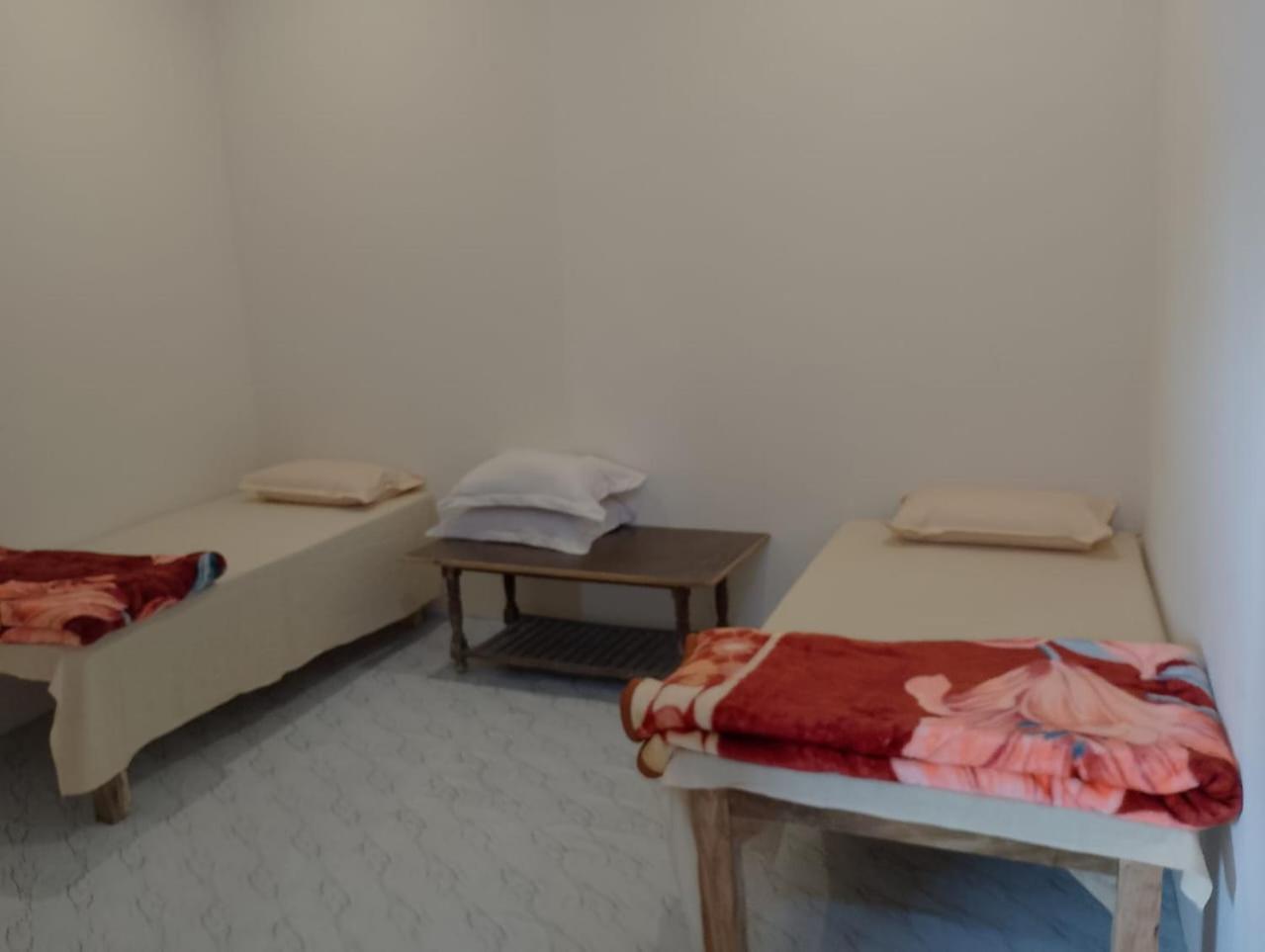 Hotel Lr Delite Inn Mathura Zewnętrze zdjęcie